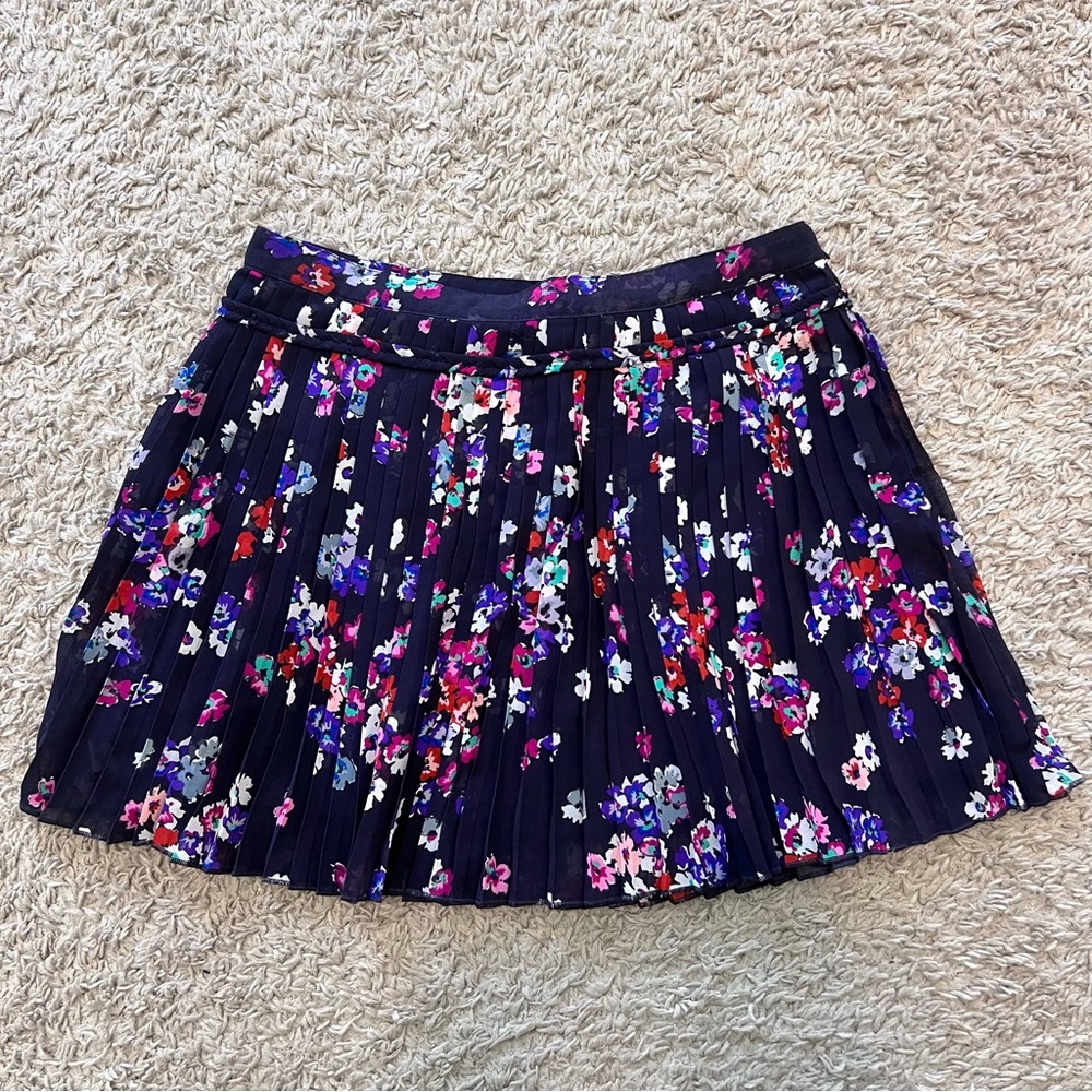 AE Floral Pleated Skirt Size 2
